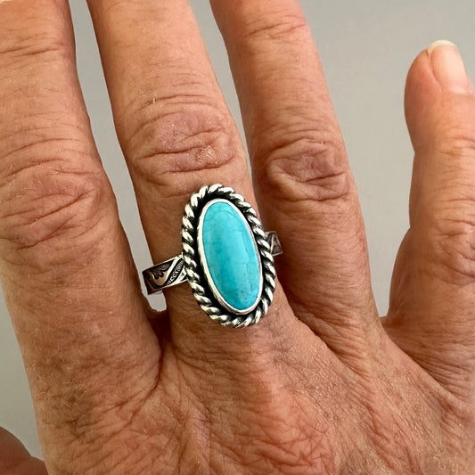 Kingman Turquoise and Sterling Silver Ring, Turquoise Solitaire Ring, Roped Bezel, SIZE 8.25