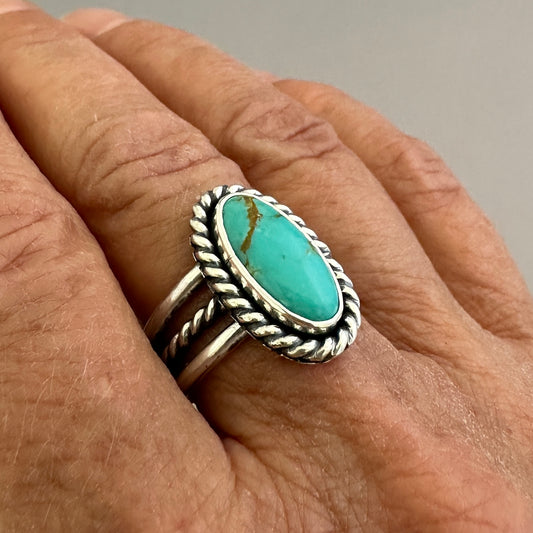 Kingman Turquoise and Sterling Silver Ring, Turquoise Solitaire Ring, Roped Bezel, SIZE 7.5